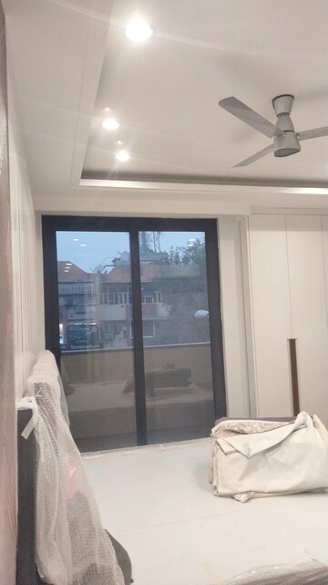 Building Lobby in 4 BHK Builder Floor at Surajmal Vihar – for Rent