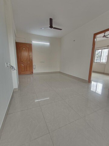 Room in 2 BHK Apartment at Puravankara Purva Fairmont, Hsr Layout – for Rent