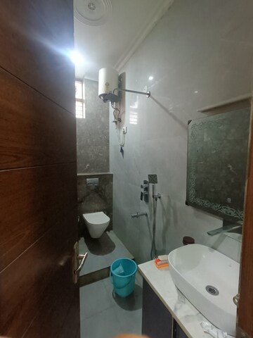 Bathroom in 2 BHK Builder Floor at Ansal Plaza Sector-23, Sector 23 – for Rent