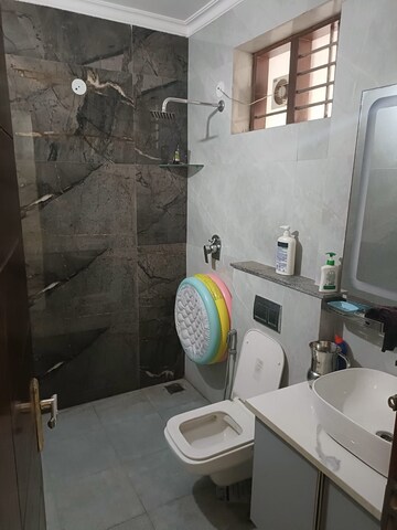 Master Bedroom in 2 BHK Builder Floor at Ansal Plaza Sector-23, Sector 23 – for Rent