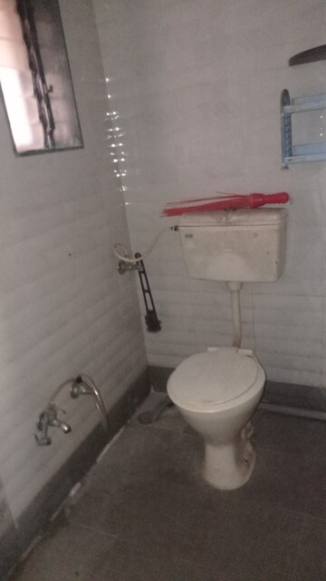Bathroom in 1 BHK Apartment at Dombivli West – for Rent