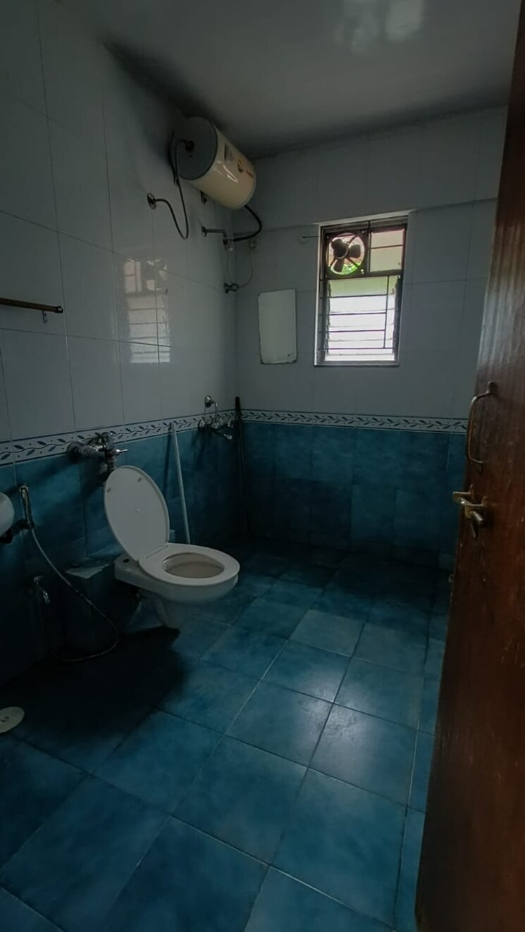 Bathroom, kapil-malhar-apartment 4 Bedroom 2000 Sq.Ft. Apartment In Baner Pune 7964500