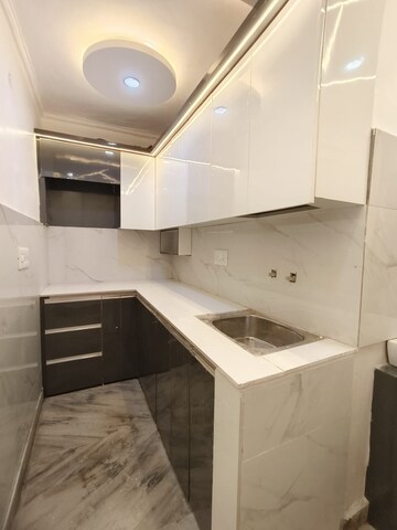 Kitchen in 2.5 BHK Builder Floor at Uttam Nagar West – for Rent