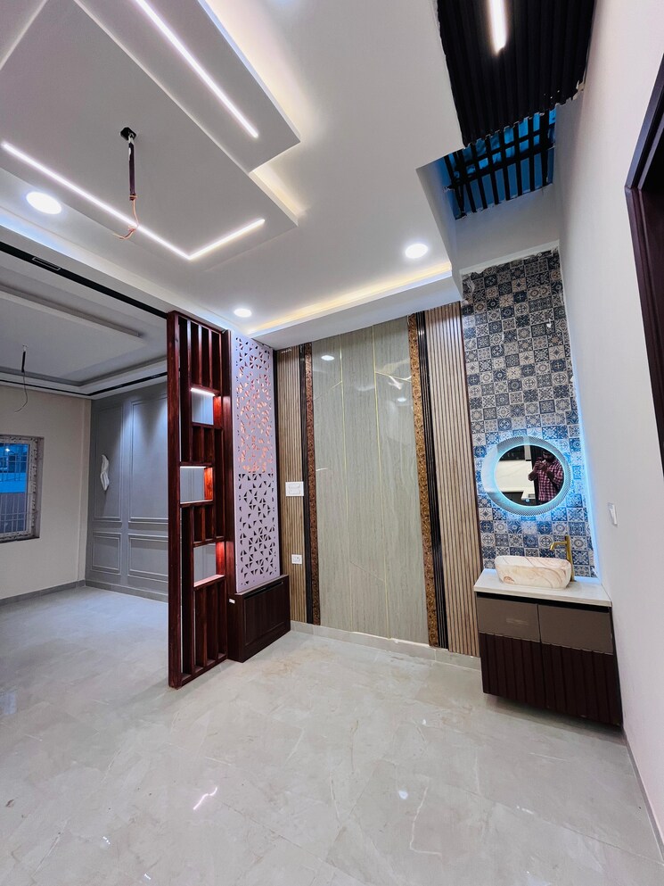 Master Bedroom, gomti nagar 5 Bedroom 2152 Sq.Ft. Independent House In Gomti Nagar Lucknow 7964520