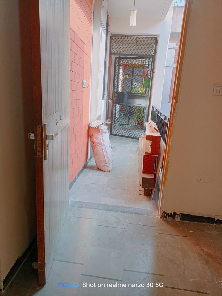 undefined, ip extension 3 Bedroom 1250 Sq.Ft. Apartment In Ip Extension Delhi 7964540