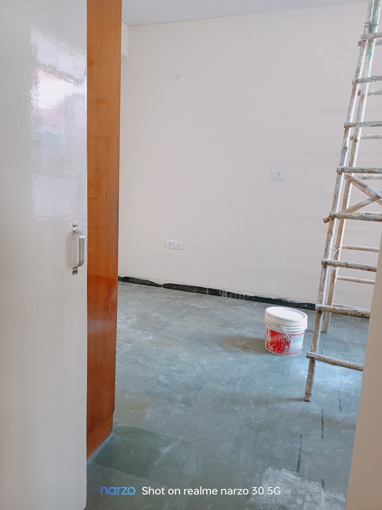 undefined, ip extension 3 Bedroom 1250 Sq.Ft. Apartment In Ip Extension Delhi 7964540