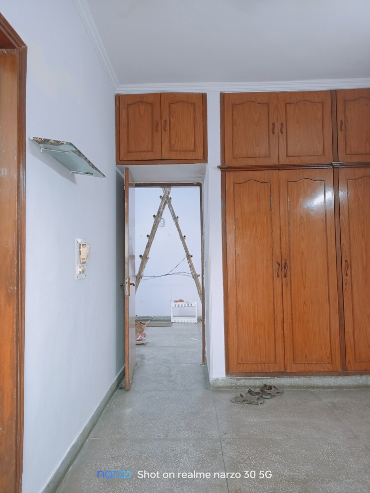 Room, ip extension 3 Bedroom 1250 Sq.Ft. Apartment In Ip Extension Delhi 7964560