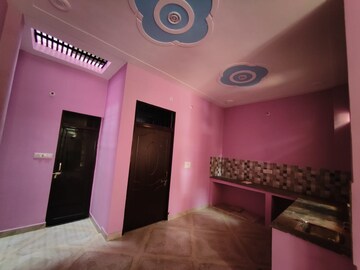 Master Bedroom in 1.5 BHK Independent House at Gopal Tower, Kamta – for Rent
