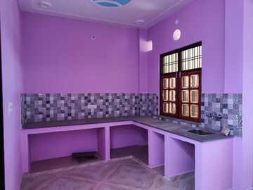 Master Bedroom in 1.5 BHK Independent House at Gopal Tower, Kamta – for Rent