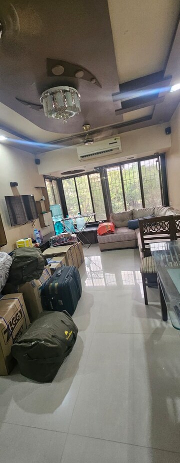 Master Bedroom in 1.5 BHK Apartment at Nahars Everest, Versova – for Rent