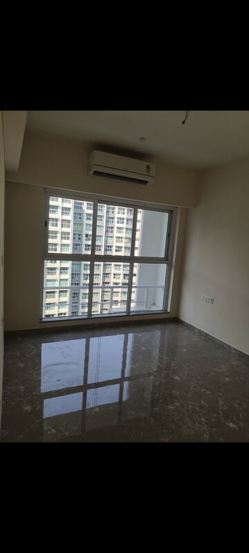 Master Bedroom in 2 BHK Apartment at LnT Veridian, Powai – for Rent