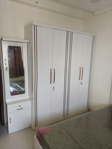 Bedroom in 2 BHK Apartment at Omkar Signet, Malad East – for Rent