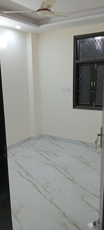 Room in 2 BHK Builder Floor at Govindpuri – for Sale