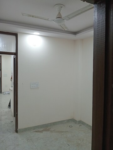 Room in 1 BHK Builder Floor at Govindpuri – for Sale