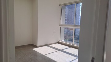 Room in 3 BHK Apartment at Tata Serein, Pokhran Road No Two – for Rent