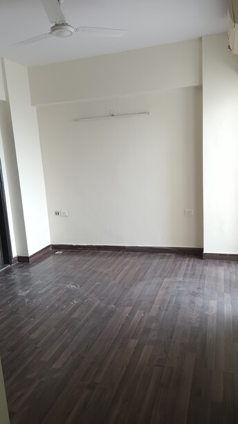 2 BHK Apartment For Rent in Sethi Max Royale Sector 76 Noida  7964726