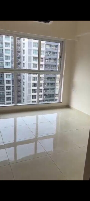 Room in 2 BHK Apartment at L&T Emerald Isle, Powai – for Rent