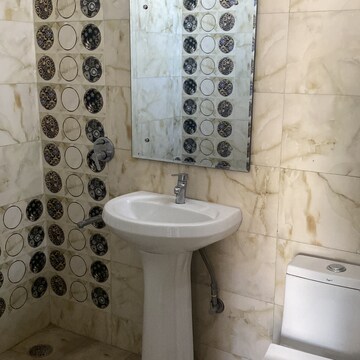 Bathroom in 3 BHK Apartment at Lake View Complex, Kishanpura – for Sale
