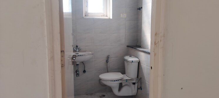 Bathroom, green-power-society 3 Bedroom 1840 Sq.Ft. Apartment In Sector 75 Faridabad 7964779