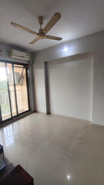 Room in 1 BHK Apartment at Puraniks City Reserva, Ghodbunder Road – for Rent