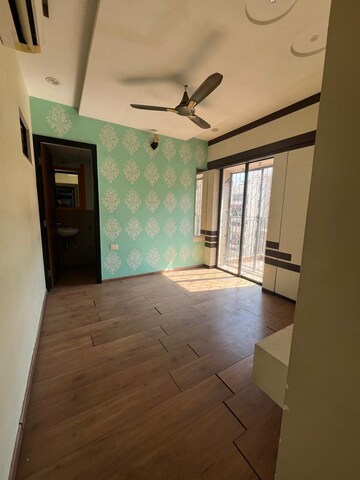 Room in 2 BHK Apartment at Lodha Palava City Lakeshore Greens, Dombivli East – for Rent