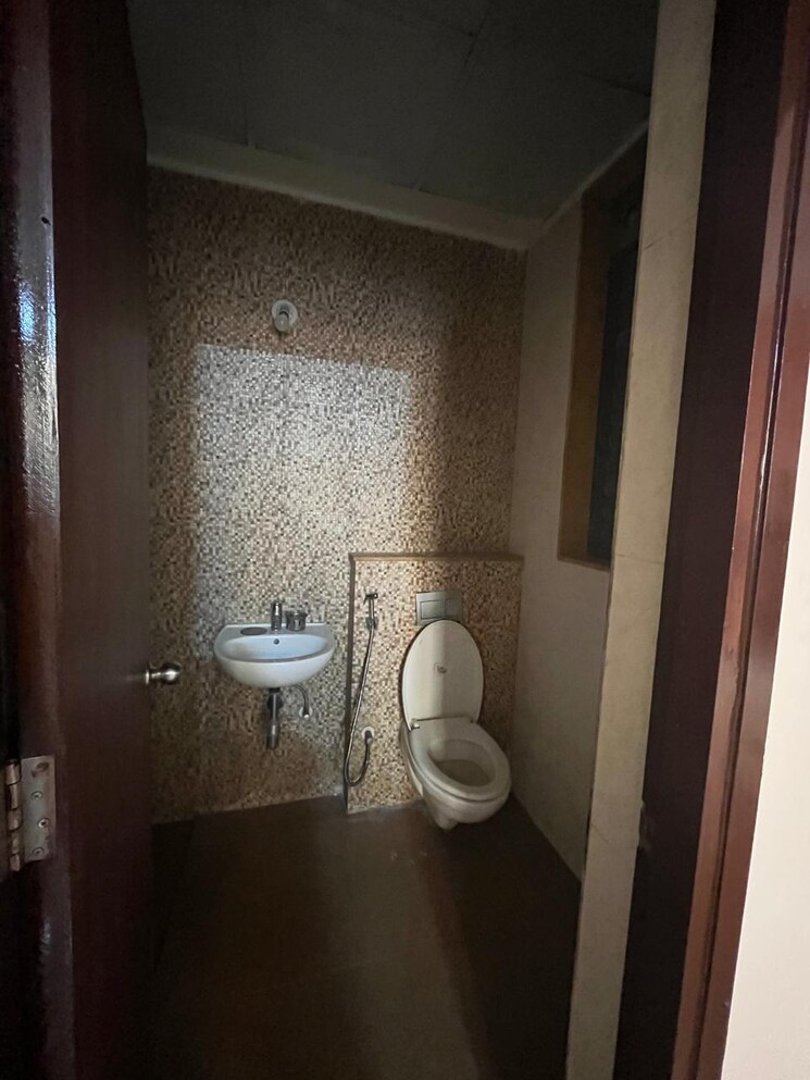 Bathroom, lodha-palava-city-lakeshore-greens 2 Bedroom 659 Sq.Ft. Apartment In Dombivli East Thane 7964817