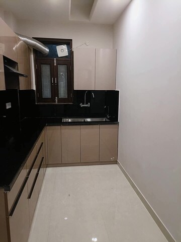 Kitchen in 2 BHK Builder Floor at Saurabh Niwas, Sector 40 – for Rent