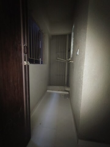 Room in 2 BHK Apartment at Puranik City, Kasarvadavali – for Rent