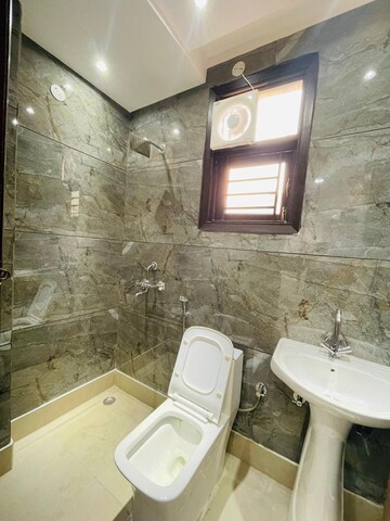 Bathroom in 3 BHK Builder Floor at Dwarka Mor – for Rent