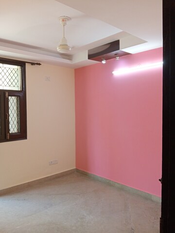 Room in 2 BHK Builder Floor at Govindpuri – for Rent