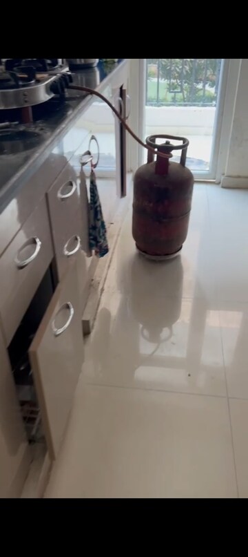 Furnished Amenities in 4 BHK Apartment at Windsor Paradise 2, Raj Nagar Extension – for Sale