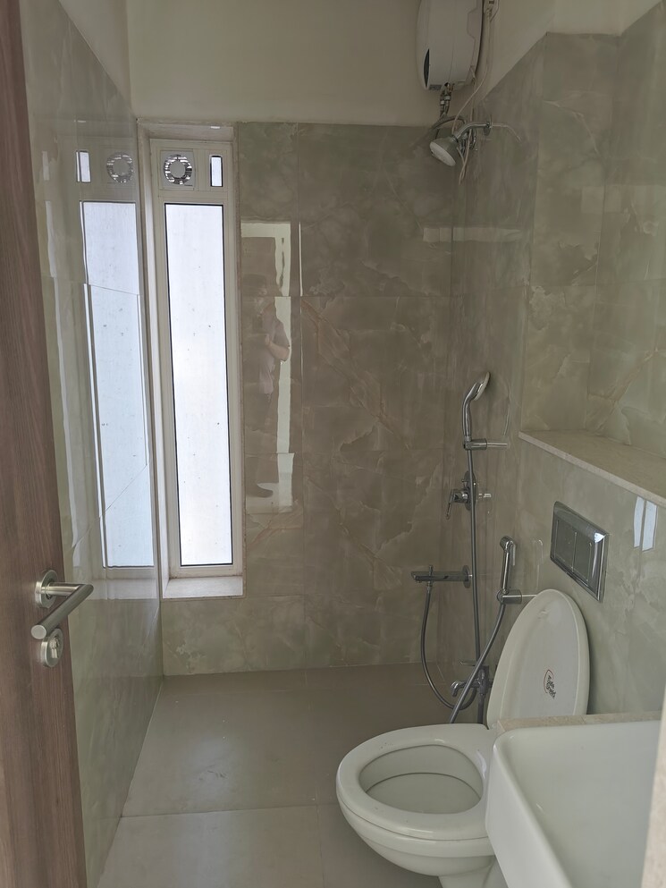 Bathroom, l-t-seawoods-residences-phase-2 2 Bedroom 825 Sq.Ft. Apartment In Seawoods Navi Mumbai 7965082