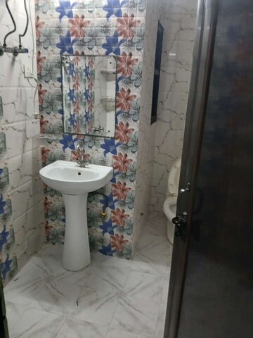 Bathroom in 2 BHK Builder Floor at Sector 82 – for Rent