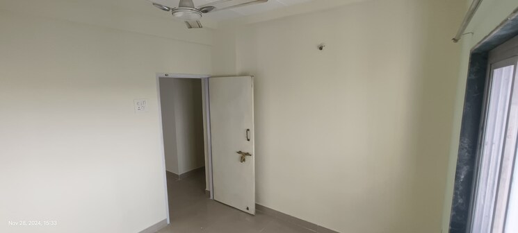 Room, yamunotri-chs 3 Bedroom 1200 Sq.Ft. Apartment In Dahisar East Mumbai 7965096