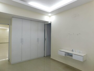 Room in 6 BHK Apartment at Shravanthi Paramount, Hulimavu – for Sale