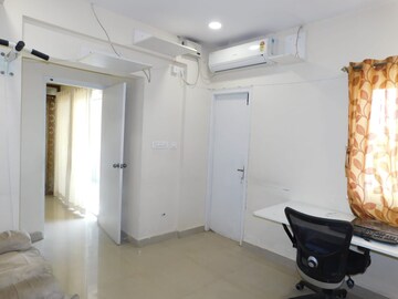 Master Bedroom in 6 BHK Apartment at Shravanthi Paramount, Hulimavu – for Sale