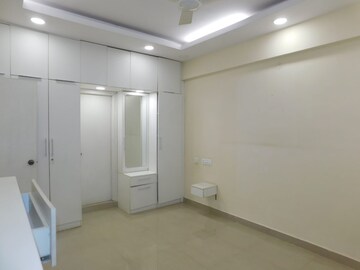 Room in 6 BHK Apartment at Shravanthi Paramount, Hulimavu – for Sale