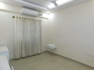 Bathroom in 6 BHK Apartment at Shravanthi Paramount, Hulimavu – for Sale