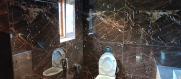 Bathroom in 5 BHK Villa at Dona Paula – for Rent