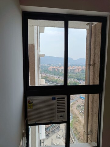 Room in 2 BHK Apartment at Lodha Crown Quality Homes, Majiwada – for Rent
