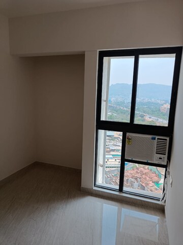 2 BHK Apartment For Rent in Lodha Crown Quality Homes, Majiwada