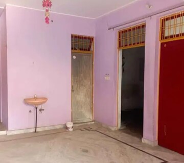 Building Lobby in 2 BHK Villa at Aliganj – for Rent