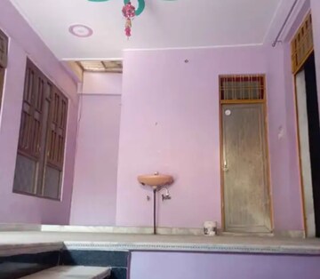 Furnished Amenities in 2 BHK Villa at Aliganj – for Rent