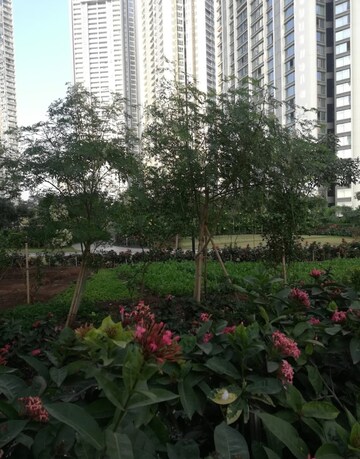3 BHK Apartment – Garden View at Oberoi Exquisite Goregaon, Goregaon East - for Rent