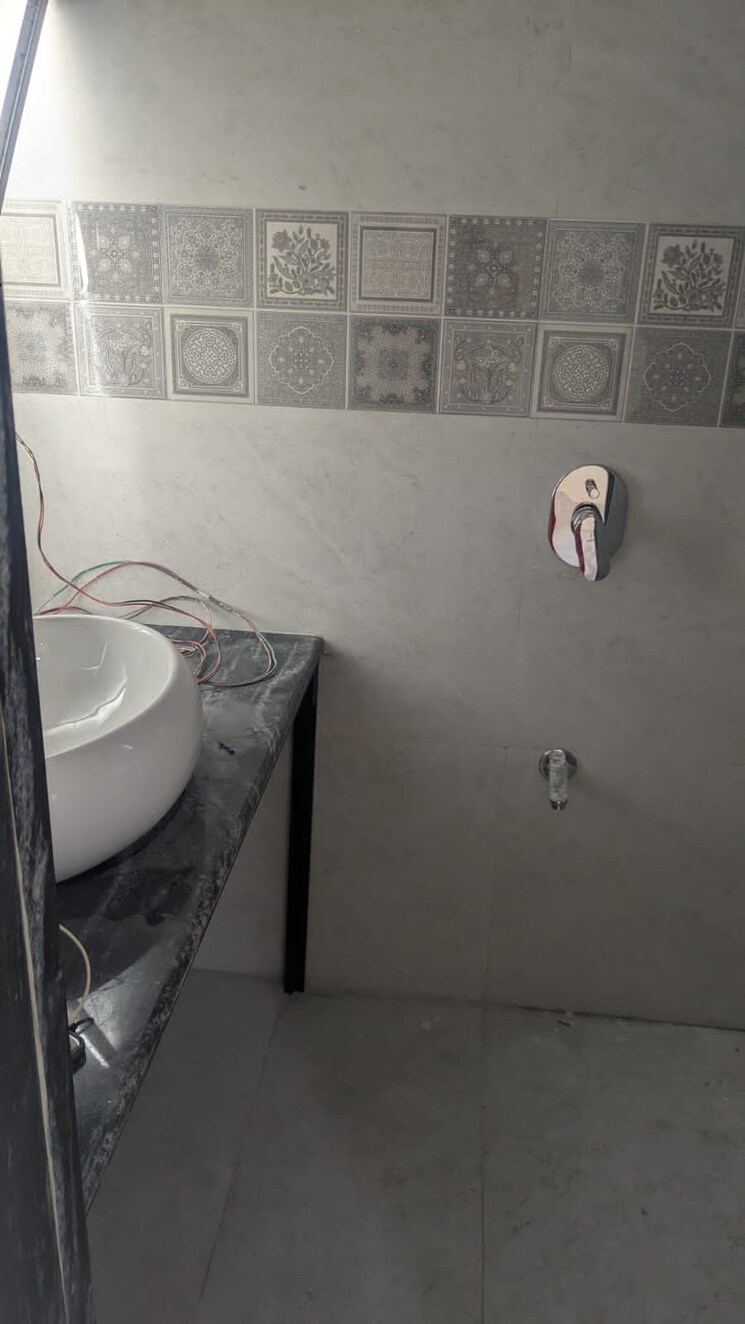 Bathroom, gundecha-symphony 2.5 Bedroom 1295 Sq.Ft. Apartment In Andheri West Mumbai 7965304
