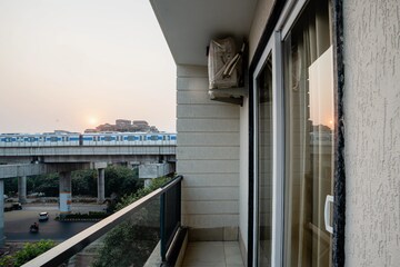 Balcony in 2 BHK Builder Floor at Sector 55 – for Rent