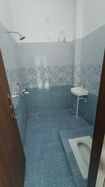 Bathroom in 3 BHK Villa at Arsha Madhav Greens, Gomti Nagar – for Sale