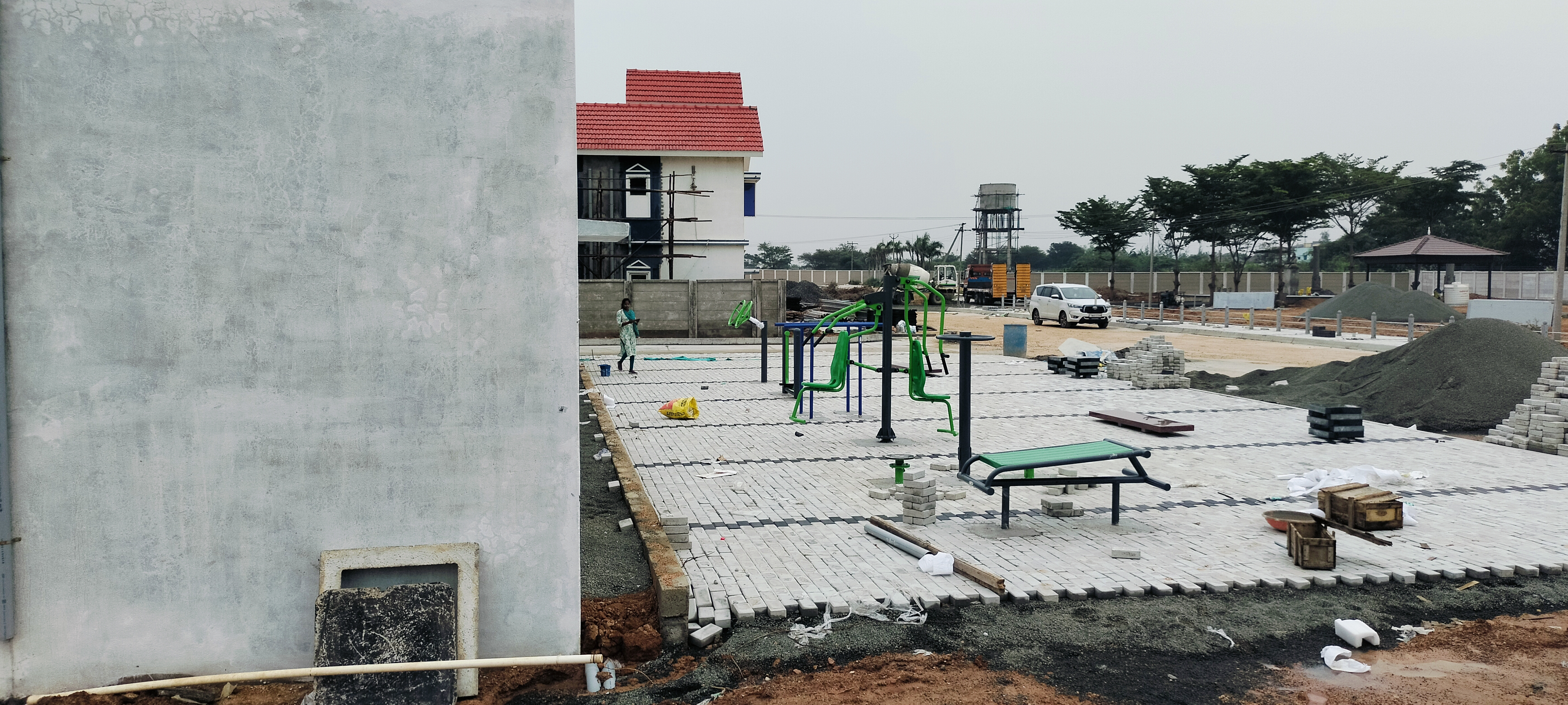 Plot For Sale in Prestige Avenue 