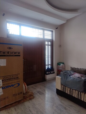 Living Room in 3 BHK Builder Floor at Sector 51 – for Rent