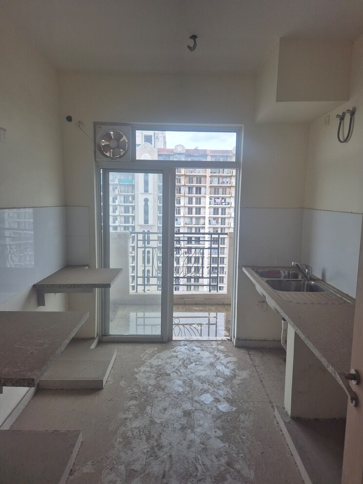 Kitchen, sector m 1 3.5 Bedroom 1957 Sq.Ft. Apartment In Sector M 1 Gurgaon 7965528